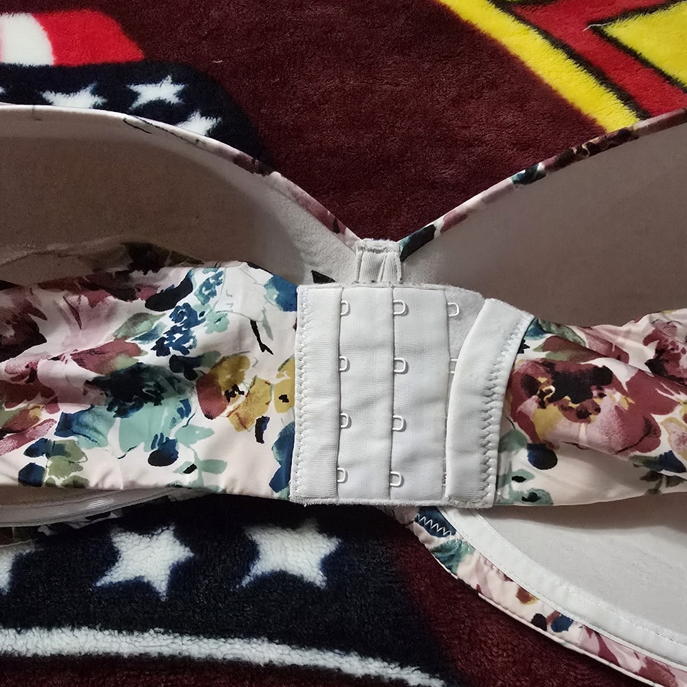Torrid Curve 40DDD Wireless - Picture 3 of 3
